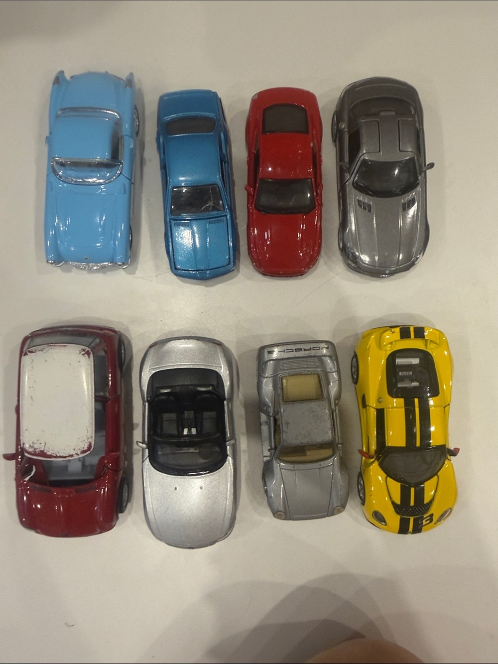 Die-Cast Classic Toy Car Lot - Mixed Colors (Blue, Red, Silver, Yellow)